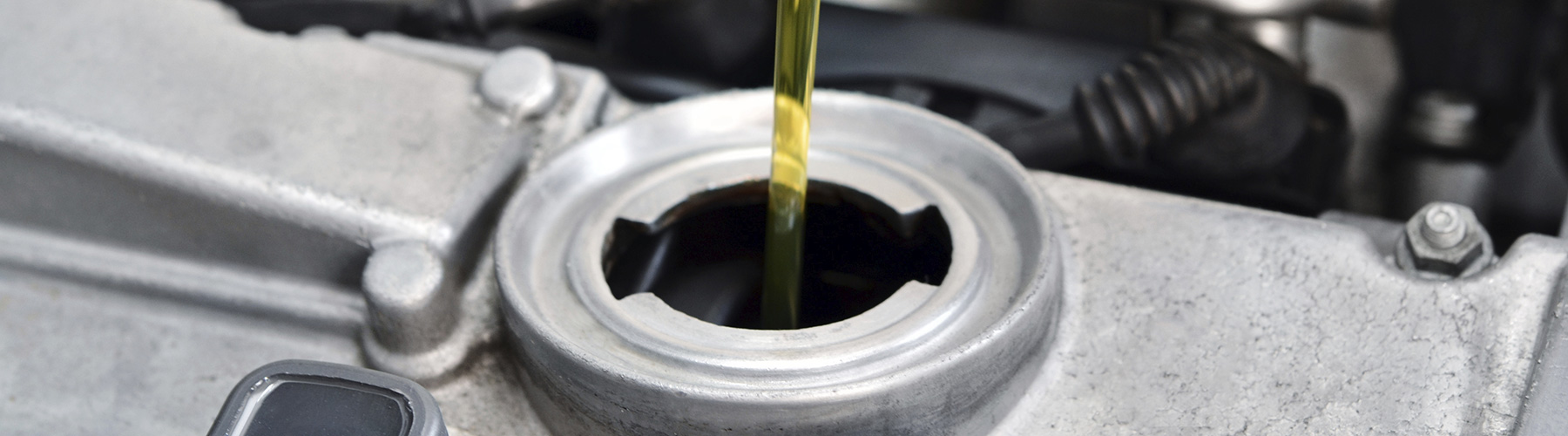 Automobile oil